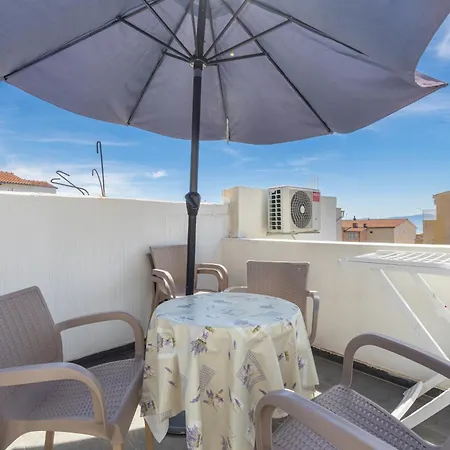 Apartmán With A Parking Space Tucepi, Makarska - 22936 Tučepi
