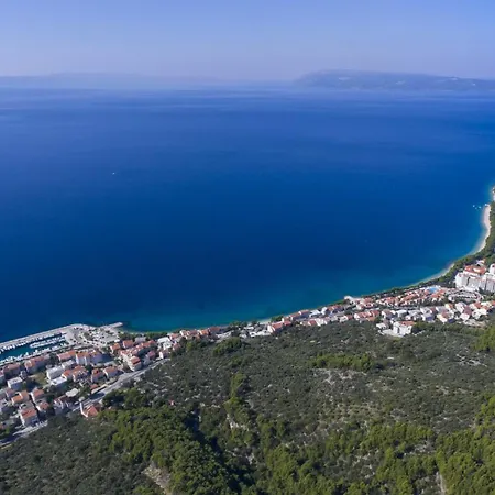 With A Parking Space Tucepi, Makarska - 22936 Tučepi