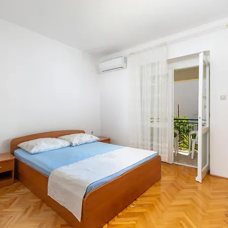 Apartment With Parking Space Tucepi, Makarska - 22936
