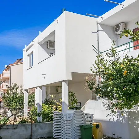 Apartment With Parking Space Tucepi, Makarska - 22936
