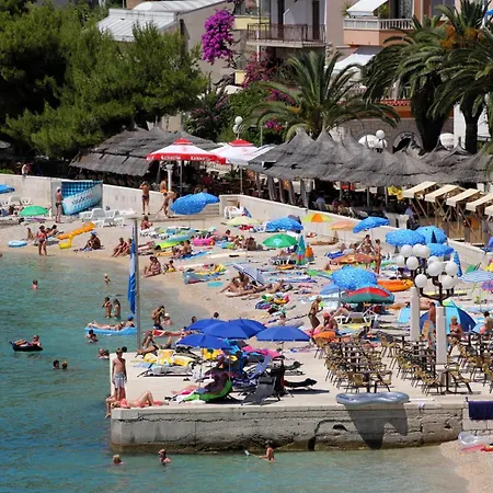 Apartamento With Parking Space Tucepi, Makarska - 22936