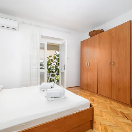 With Parking Space Tucepi, Makarska - 22936 Apartamento *
