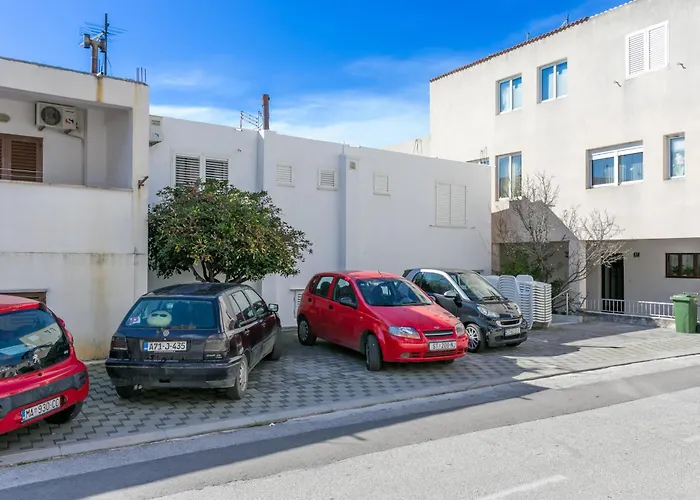 With Parking Space Tucepi, Makarska - 22936 Tučepi